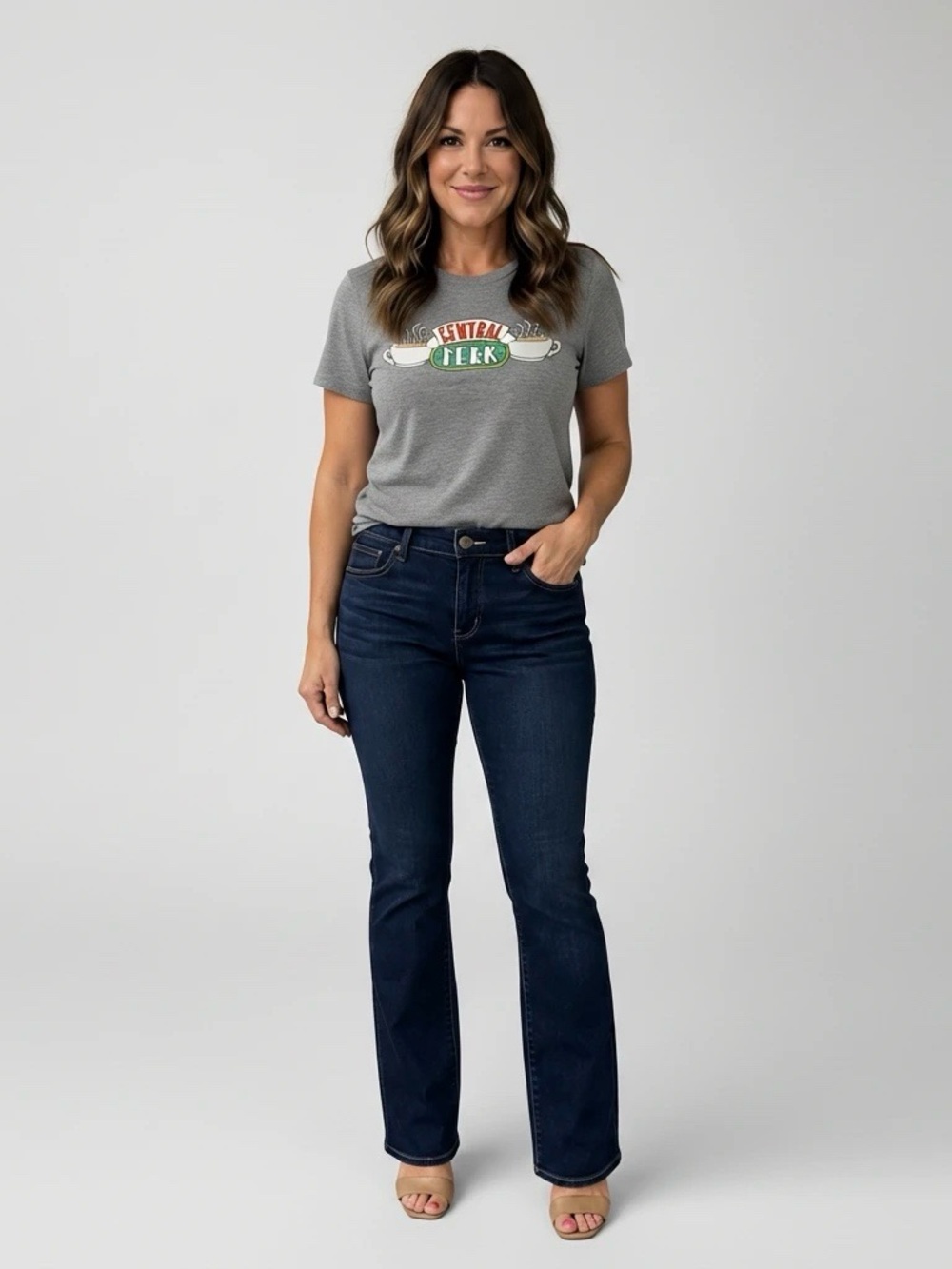 Friends Central Perk Graphic T-Shirt – Women’s Medium